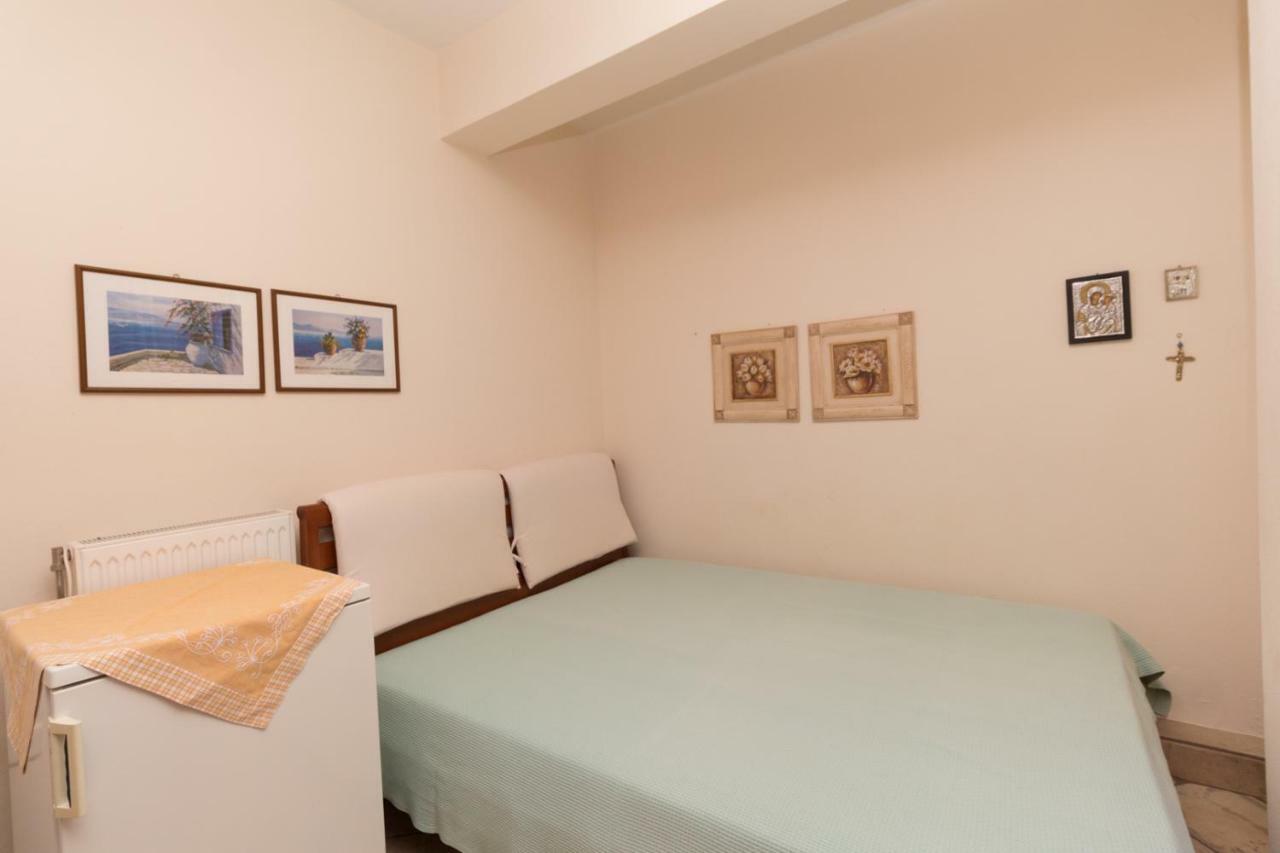 Kyrana Apartments Paliouri Buitenkant foto